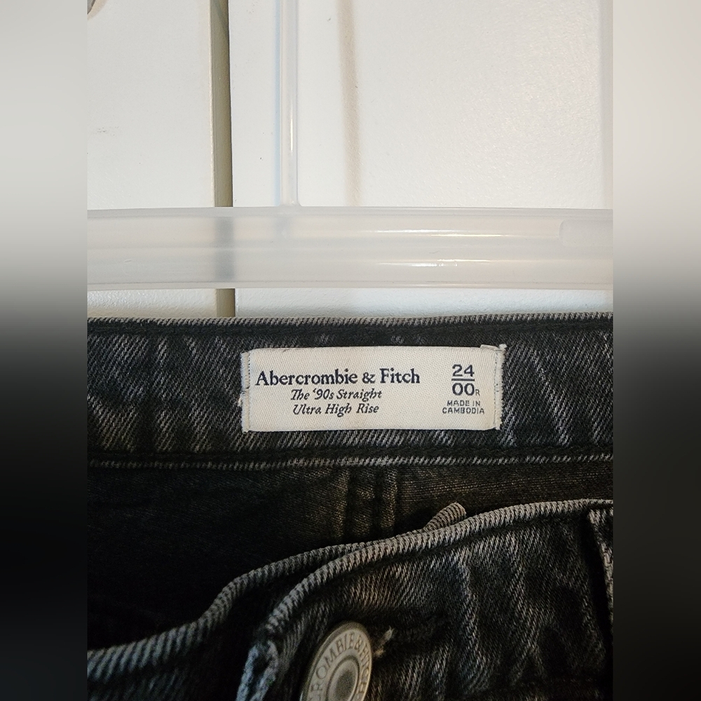 A&F Jeans - Picture 5 of 5